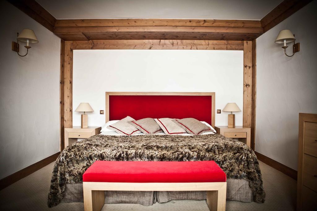 Hotel Les Barmes De L'Ours Val-dʼIsère Oda fotoğraf